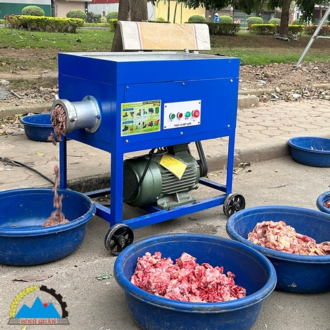 Máy Đùn Thức Ăn Chăn Nuôi MĐ7K