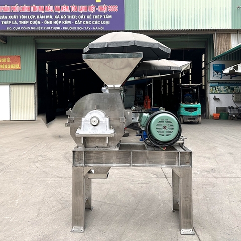 Máy Nghiền Thức Ăn Chăn Nuôi B30 Inox Có Chân Bệ