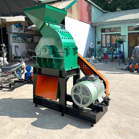 Máy Nghiền Thức Ăn Chăn Nuôi B50 Buồng Thẳng