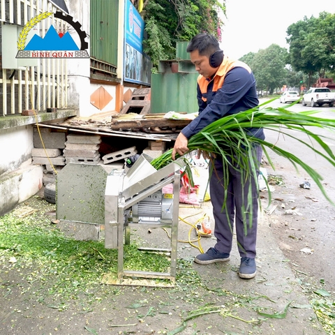 Máy Băm Cỏ Inox C200