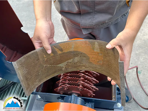 Máy Nghiền 14 Xả Thẳng