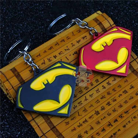 Móc khóa Batman vs Superman