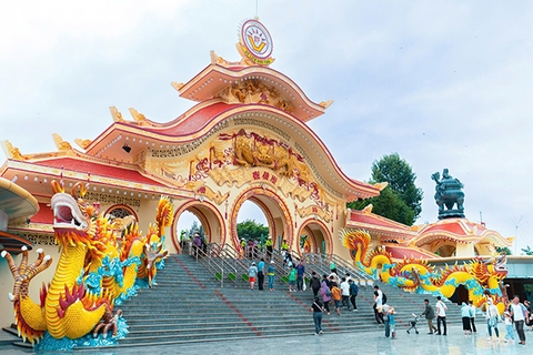 Tour Công Viên Văn Hóa SUỐI TIÊN Kinh Nghiệm Du Lịch 2026