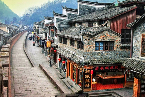 Tour Phượng Hoàng Cổ Trấn Du Lịch Giá Rẻ Tốt Nhất 2025
