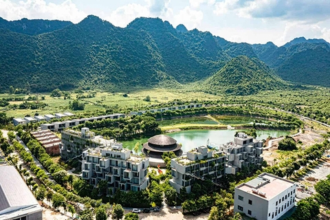 Tour VEDANA RESORT Ninh Bình Kinh Nghiệm Du Lịch 2024