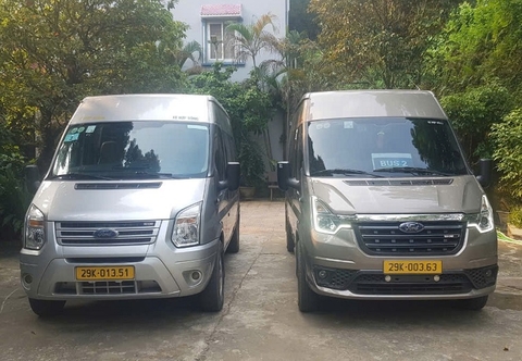 Xe 16 chỗ tiễn đón sân bay Nội Bài