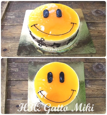 Bánh mousse chanh leo tròn cơ bản trang trí mặt cười SMILEY