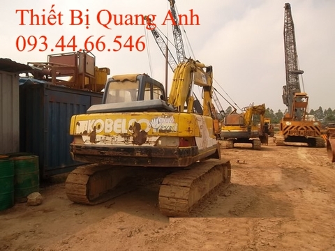 Cho thuê máy xúc đào bánh xích