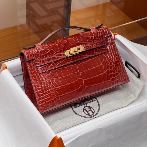TÚI HERMES Kelly Pochette Alligator Red da cá sấu 22CM(giá liên hệ)