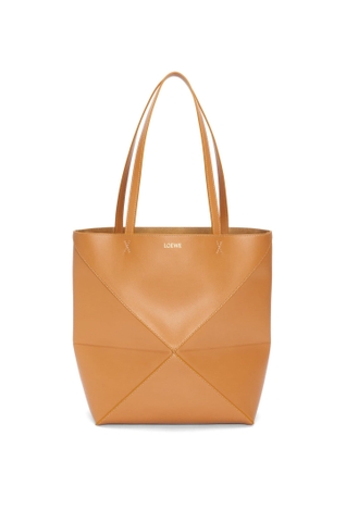 Túi LOEWE Puzzle Fold Tote in shiny calfskin sand