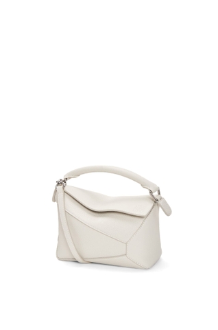 Túi LOEWE Mini Puzzle bag in soft grained calfskin white
