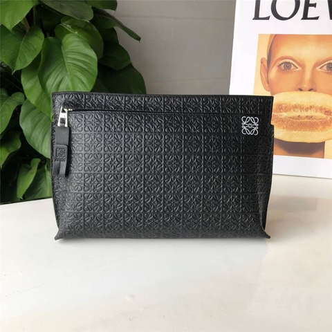 Túi LOEWE new embossed leather T-Pouch clutch Black