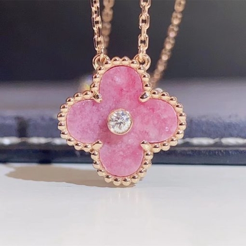DÂY CHUYỀN VAN CLEEF & ARPELS ALHAMBRA DIAMOND GOLD 18K ROSE GOLD WITH RHODONITE