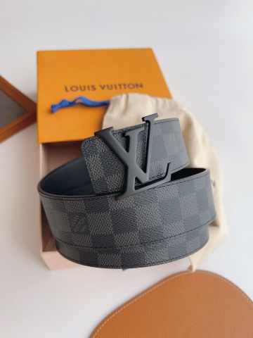 DÂY LƯNG LOUIS VUITTON SQUARE BLACK MONOGRAM LEATHER Khóa đen