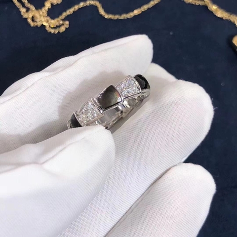 NHẪN BVLGARI Serpenti 18K White Gold Gray Mother-of-pearl and Pavé Diamonds