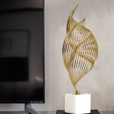 Cánh gió đá cẩm thạch mạ vàng