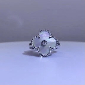 NHẪN VAN CLEEF & ARPELS ALHAMBRA VINTAGE DIAMOND GOLD 18K WHITE GOLD M.O.P