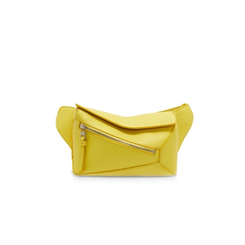 Túi LOEWE Mini Puzzle Bumbag in classic calfskin zest unisex