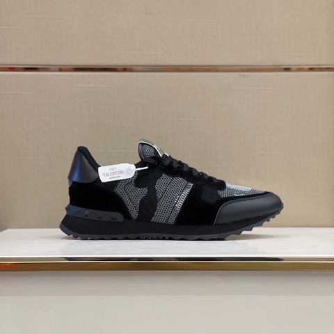 GIÀY VALENTINO STUDD LEATHER RUNNER SNEAKER SHOES AAA