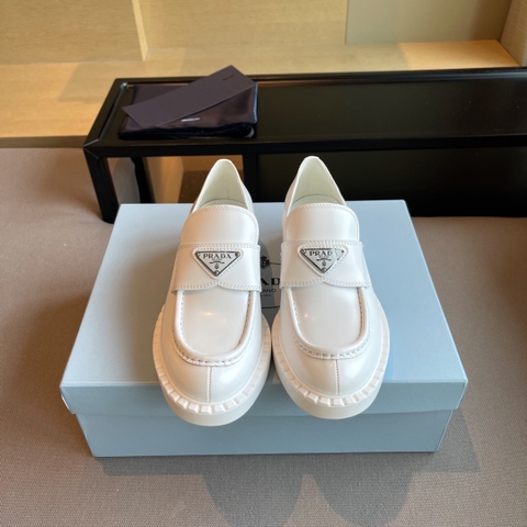 GIÀY PRADA Leather loafer