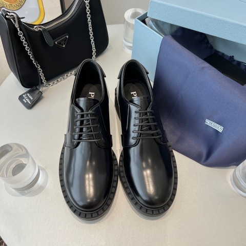 GIÀY PRADA TRIANGLE LOGO LOAFER SHOES