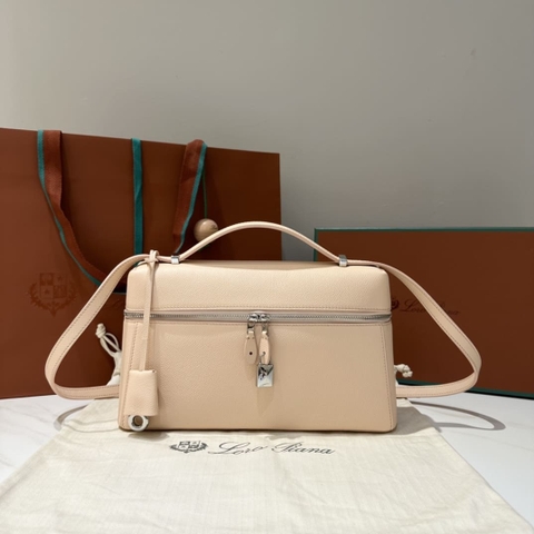 TÚI Loro Piana Women Extra bằng da bê màu hồng phấn