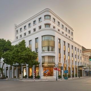 LOUIS VUITTON KHAI TRƯƠNG CỬA HÀNG MỚI TẠI HÀ NỘI KẾT HỢP VĂN HÓA VIỆT – PHÁP