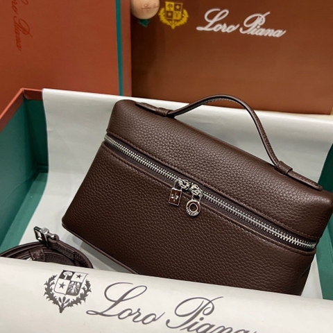 TÚI Loro Piana Women Extra bằng da bê màu nâu đậm