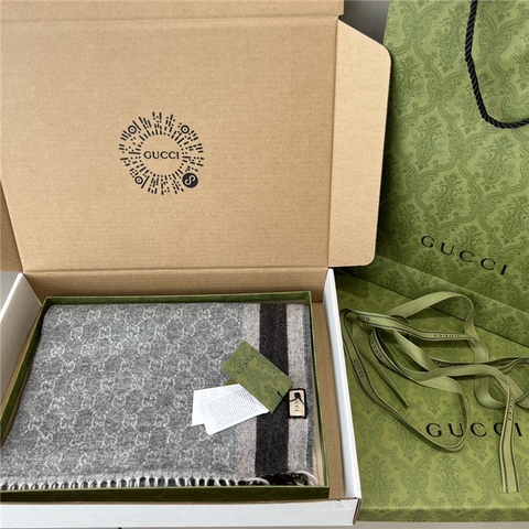 KHĂN Gucci GG Cashmere scarf