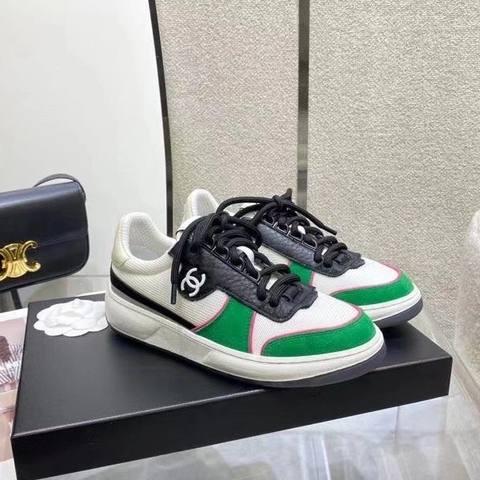 GIÀY CHANEL GREEN SUEDE LOGO SNEAKERS
