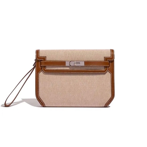 TÚI Hermès Kelly Dépêches Pouch 25 Toile Barenia Fauve Silver Buckle khóa trắng