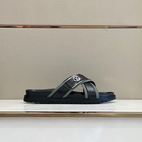 DÉP LOUIS VUITTON TRIANGLE LOGO SANDAL AAA