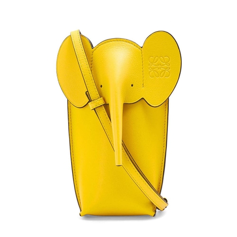 TÚI LOEWE Elephant Pocket bằng da bê cổ điển màu vàng