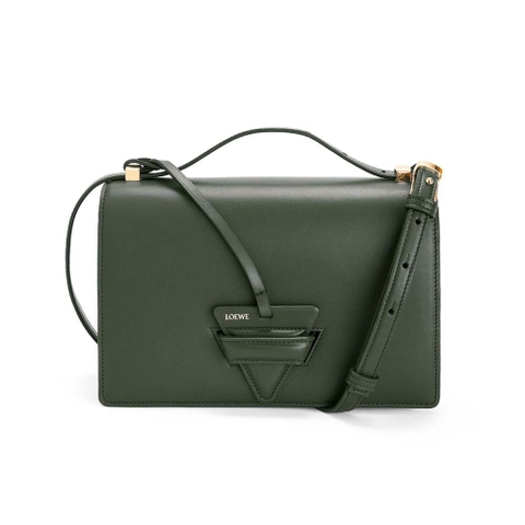 TÚI LOEWE Barcelona bằng da bê lụa màu xanh lá cây