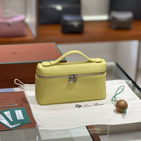 TÚI Loro Piana Women Extra bằng da bê màu vàng 19