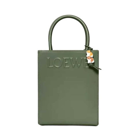 TÚI LOEWE Tote Standard A5 bằng da bê màu xanh lá cây