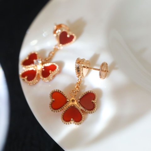 Bông tai Van Cleef & Arpels Sweet Alhambra đá Carnelian vàng hồng 18K  (Liên hệ để biết giá)