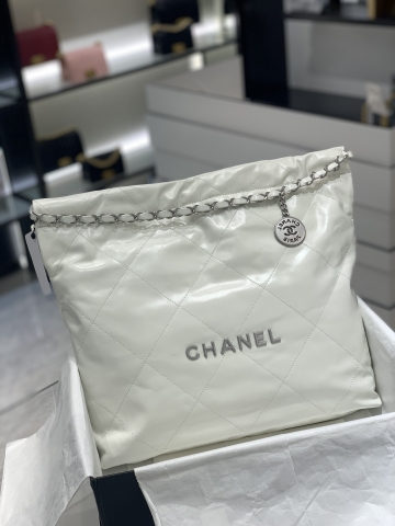 TÚI CHANEL 22 White Trắng logo bạc da HAAS