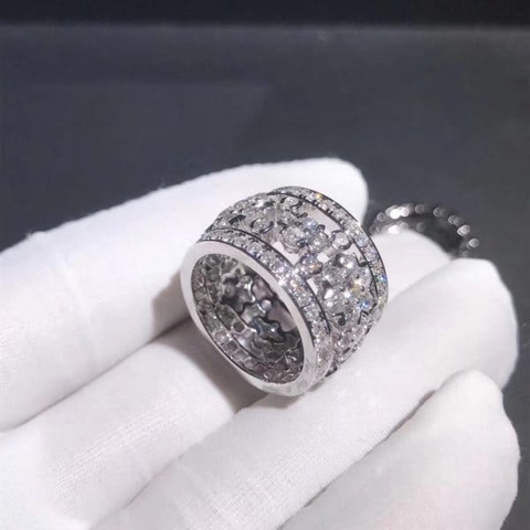 Nhẫn kim cương bạch kim hình bông tuyết Van Cleef & Arpels 18K  (Liên hệ để biết giá)
