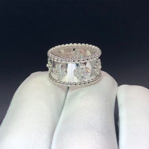 Nhẫn Van Cleef & Arpels Kim cương Perlee Clovers vàng trắng 18K