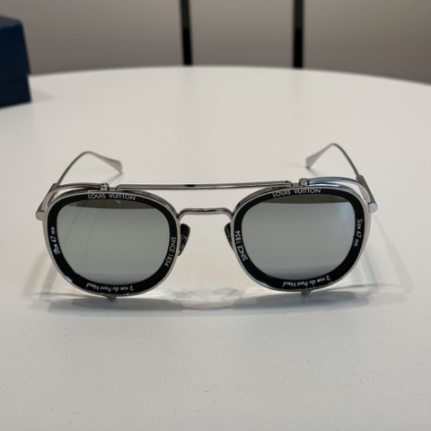 Kính LOUIS VUITTON TITANIUM FRAME HIGH CLASSY AAA UNISEX