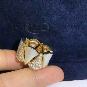 Nhẫn BVLGARI Divas' Dream xà cừ 18k & Nhẫn kim cương 1,51ct vàng vàng 18K