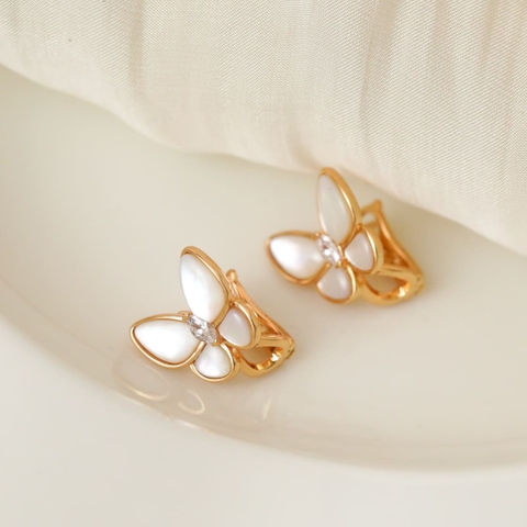 Bông tai Van Cleef & Arpels Butterfly ngọc trai vàng hồng 18K  (Liên hệ để biết giá)