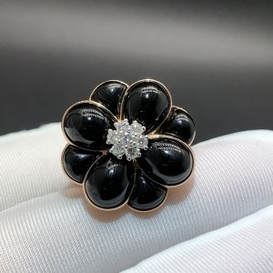 Nhẫn Van Cleef & Arpels Onyx Cosmos vàng hồng 18K