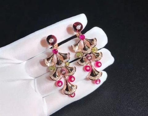 Bông tai kim cương, đá Peridot,thạch anh tím,Rubellite và kim cương Bulgari Divas Dream High Jewelry 18K (Liên hệ để biết giá)