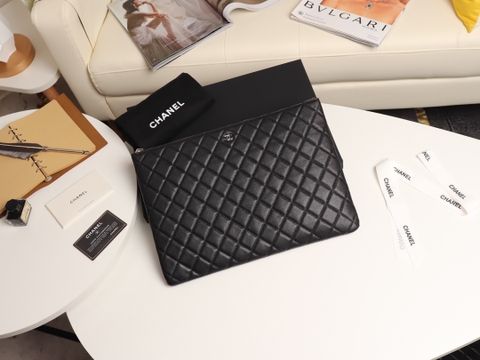 VÍ CHANEL POUCH LAMBSKIN BLACK DA HAAS