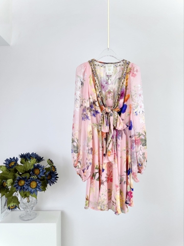 VÁY CAMILLA Silk Embellished V-Neck Midi Dress High Classy