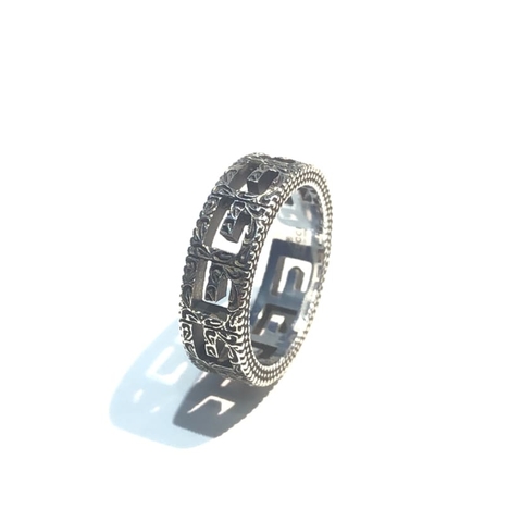 Nhẫn Gucci Square G Pattern chữ G bạc S925