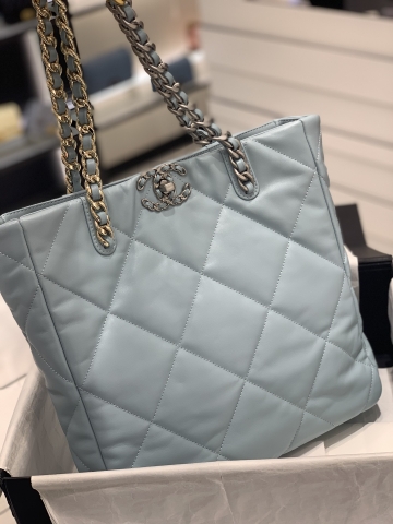 TÚI CHANEL 22B Tote Bag Light Blue Silver logo