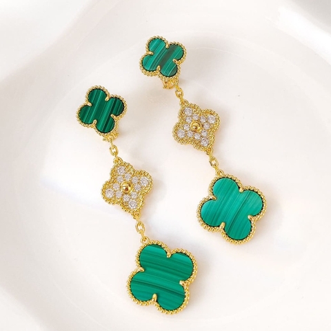 Bông tai Van Cleef & Arpels đá lông công Malachite vàng vàng 18K  (Liên hệ để biết giá)